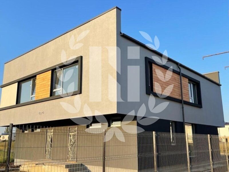 Balotesti vila 4 camere
